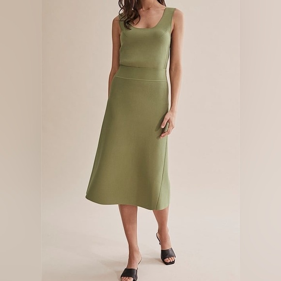 Country Road Dresses & Skirts - Country Road Milano Skirt